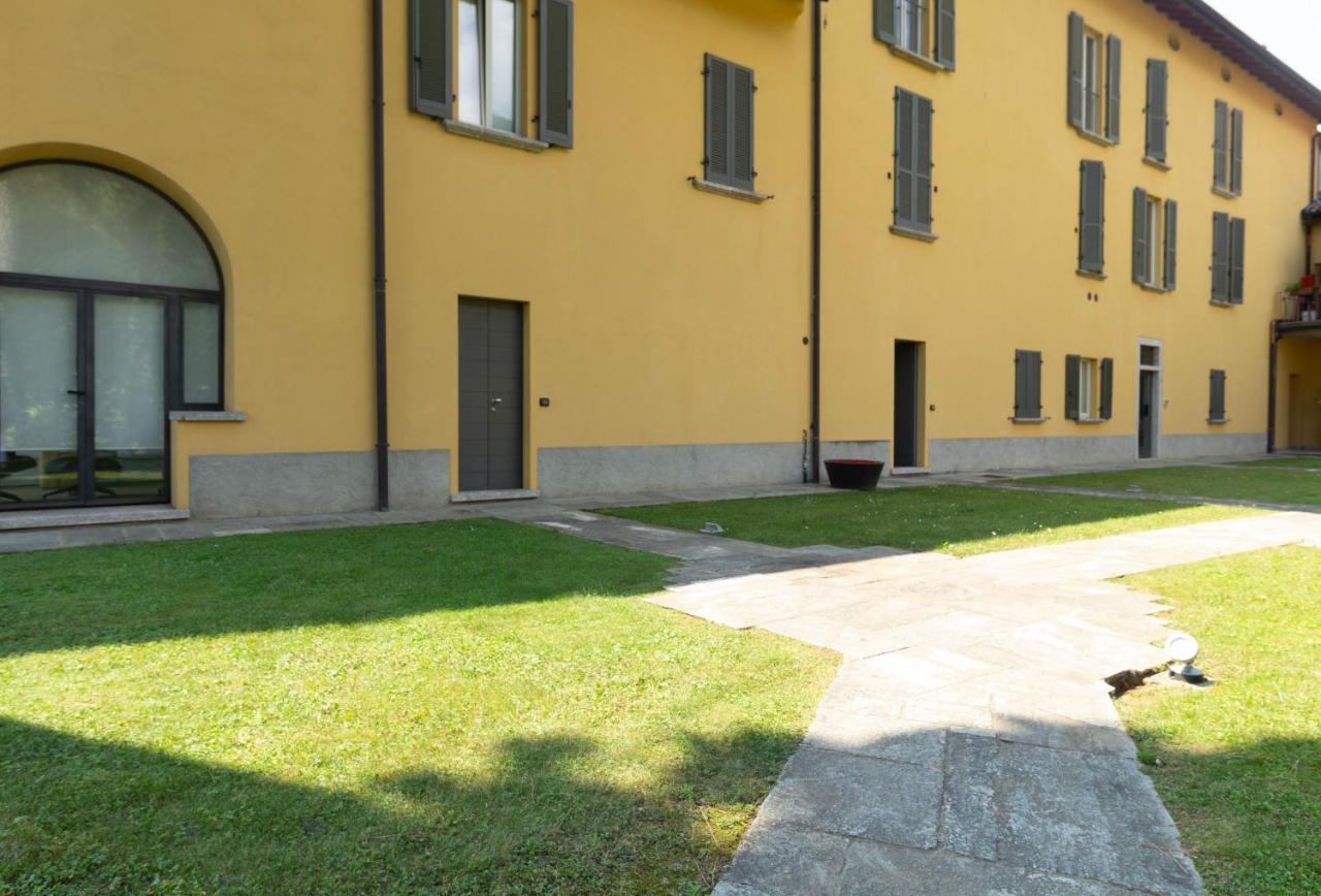 Mamma Ciccia Holiday Home - Conventino Манделло-дель-Ларио Экстерьер фото